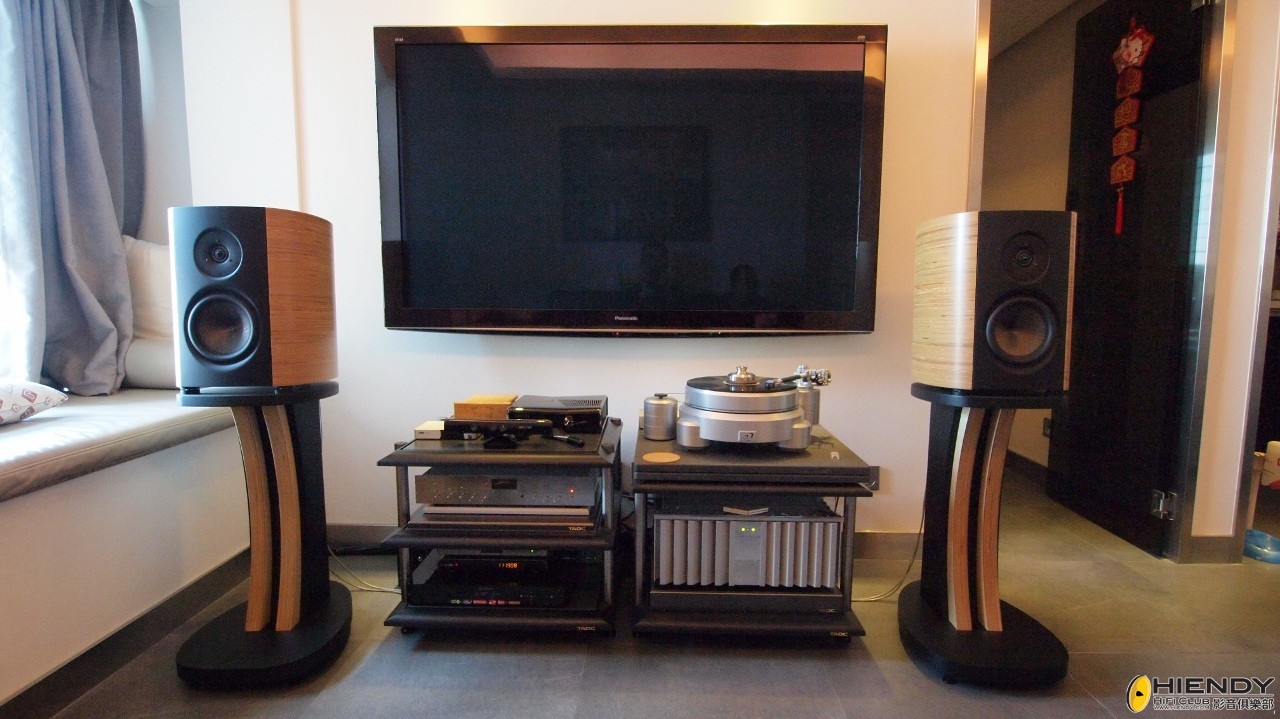 P1052648 (1280x719).jpg