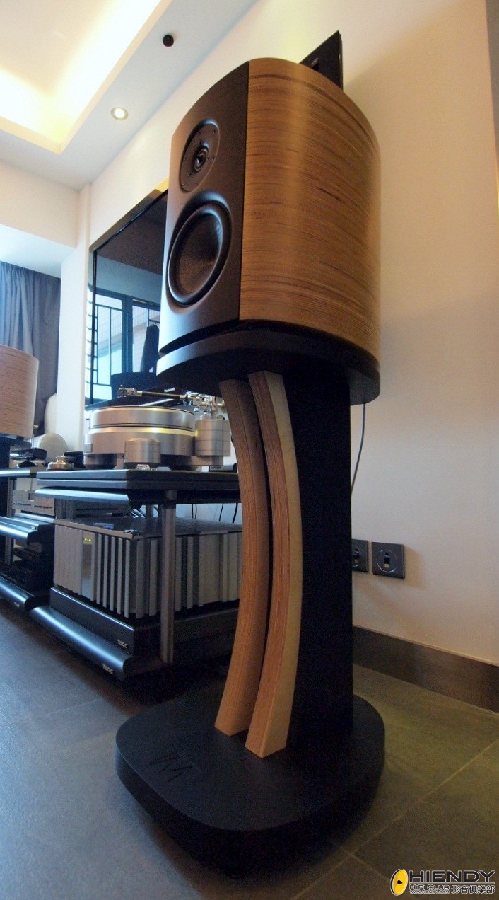 P1052671 (720x1280).jpg