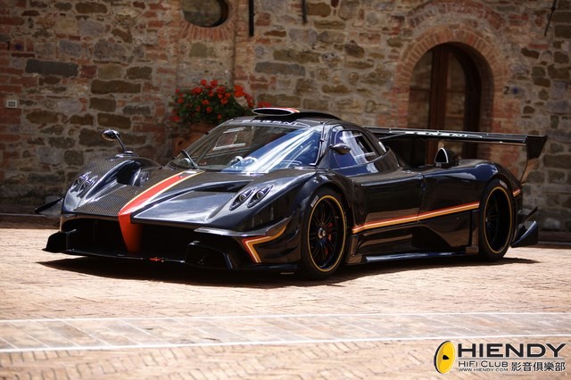 ccpagani-zonda-revolucion-15.jpg
