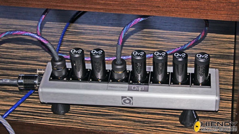 Nordost QB8 Qv2 Sort Kone_2.jpg