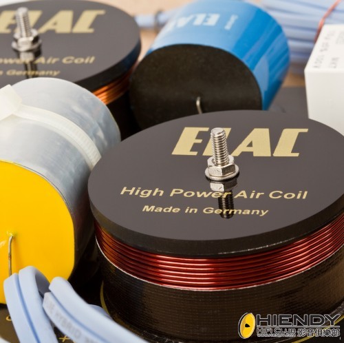 ELAC_FS-509-VX-JET_Details_Electronic-parts_20111013_cGW__MG_9431_RGB-8bit_WebZo.jpg