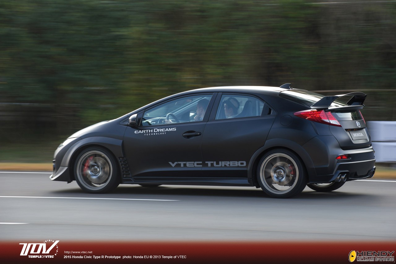 2015_Honda_Civic_Type-R_VTEC_Turbo_03.jpg