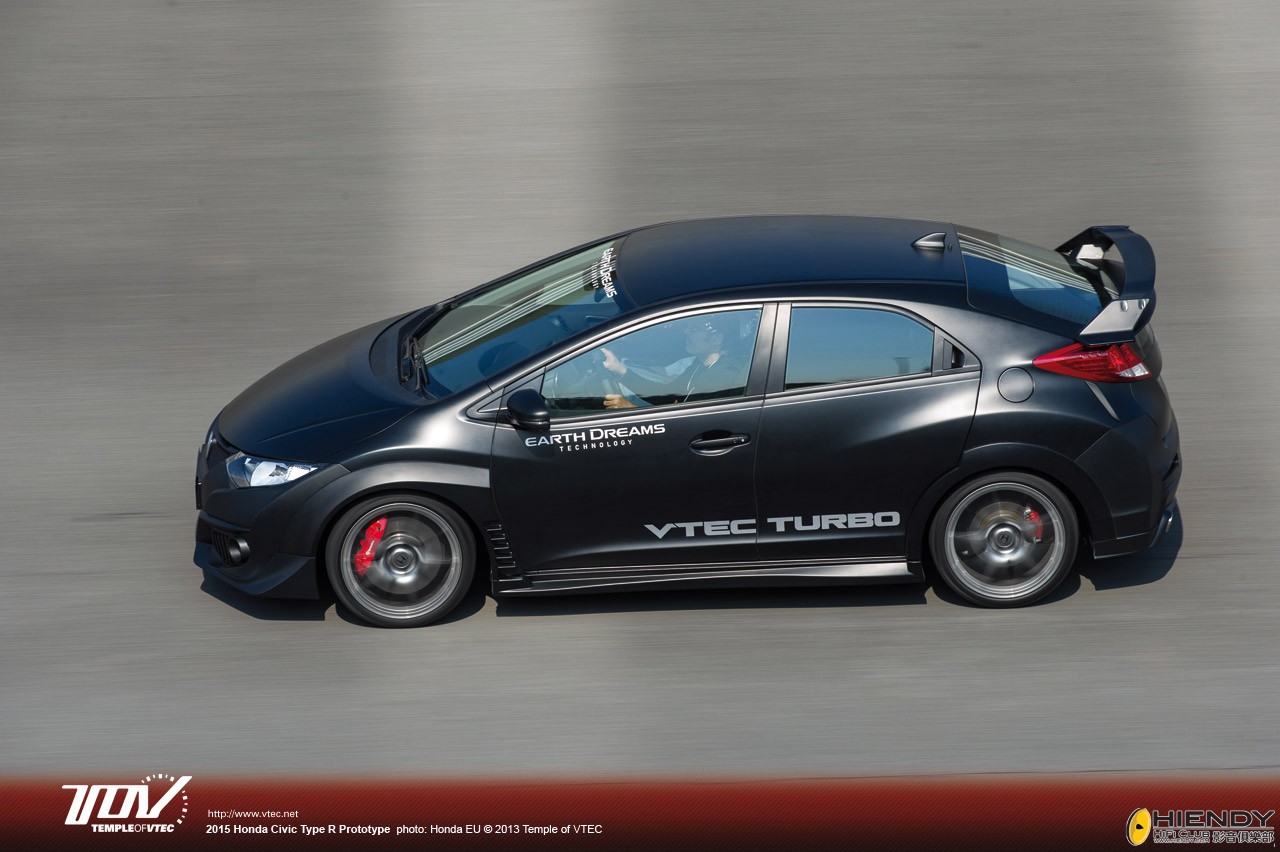 2015_Honda_Civic_Type-R_VTEC_Turbo_02.jpg