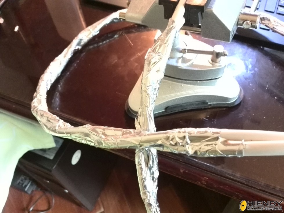 打孖上外加鋁膜做shielding.