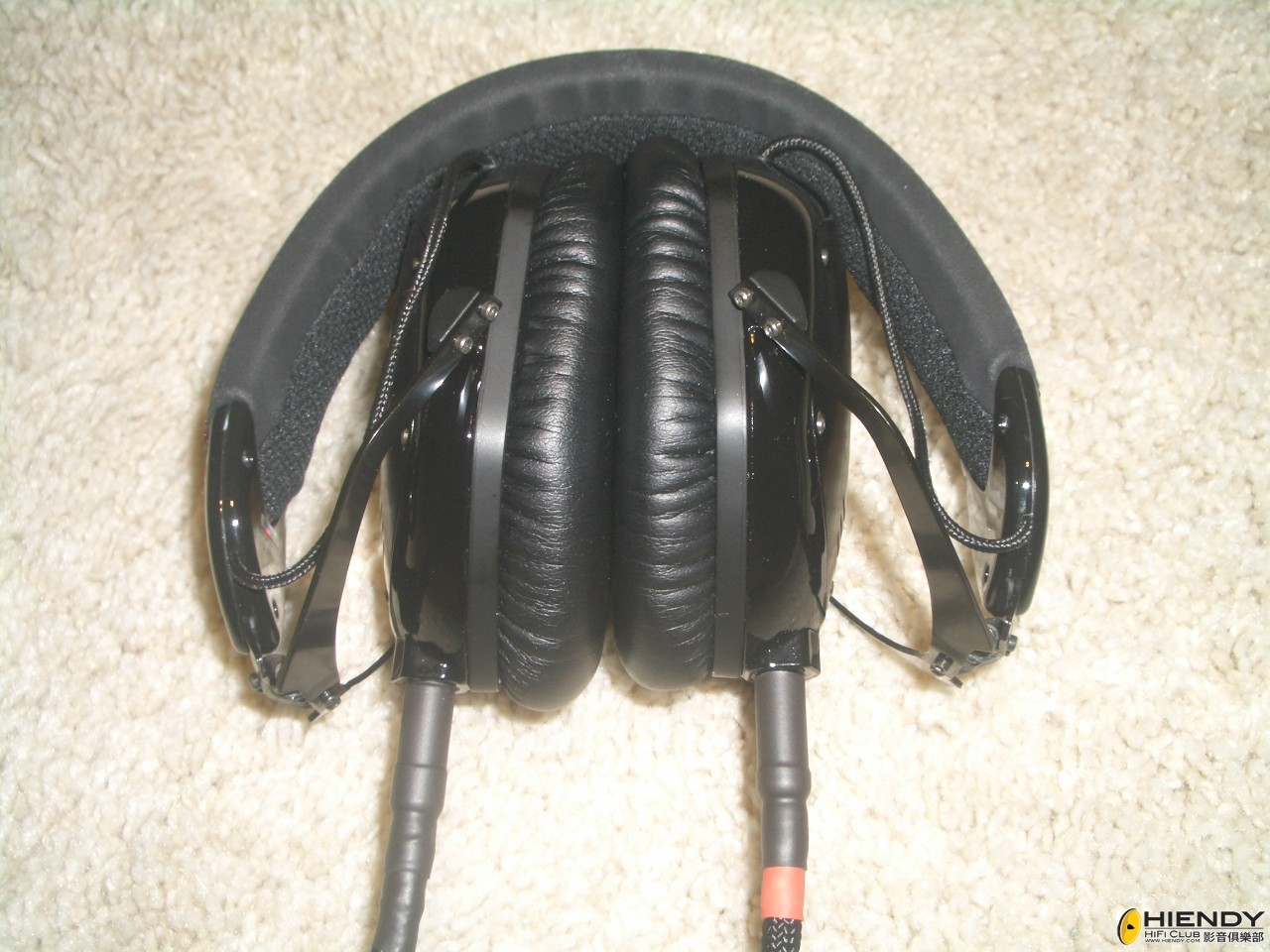 V-moda M100.JPG