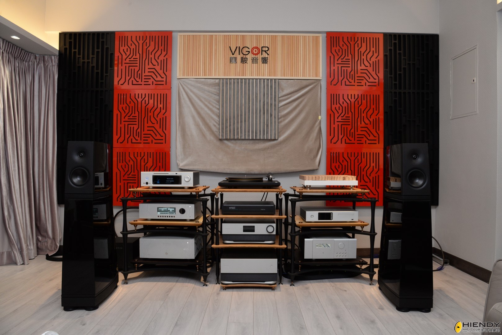 DSC_8496 (Large).jpeg