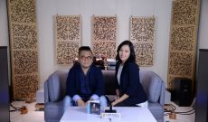 一張由唱歌老師出既發燒碟 - Krystal Diaz [reflection]