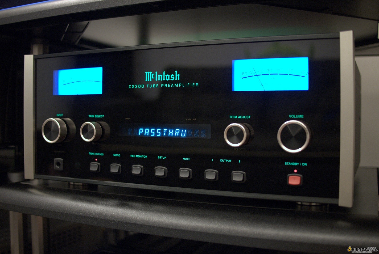 mcintosh_c2300_fe_slimline.RW2.jpg