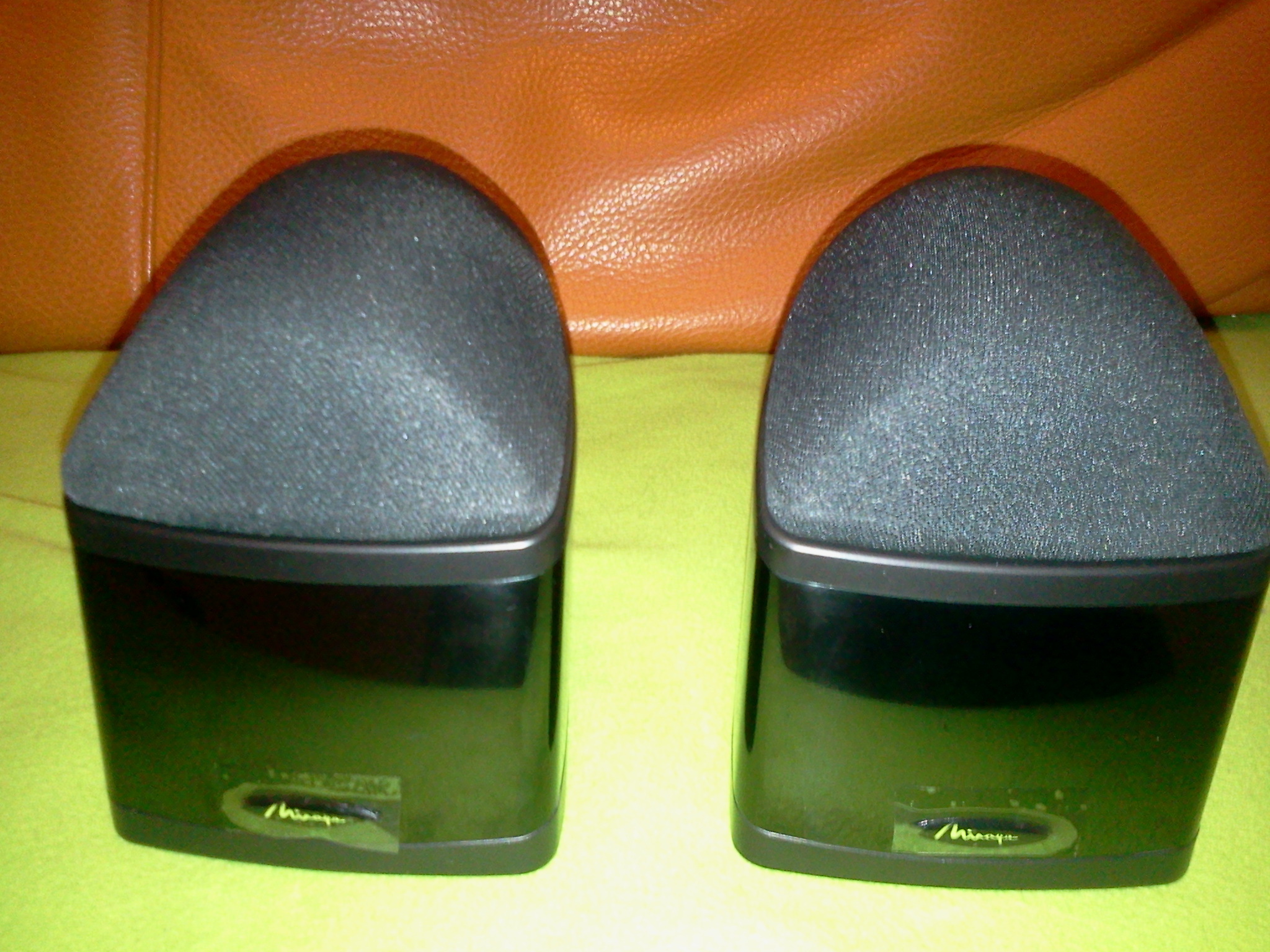 Mirage Nanosat 黑色喇叭
