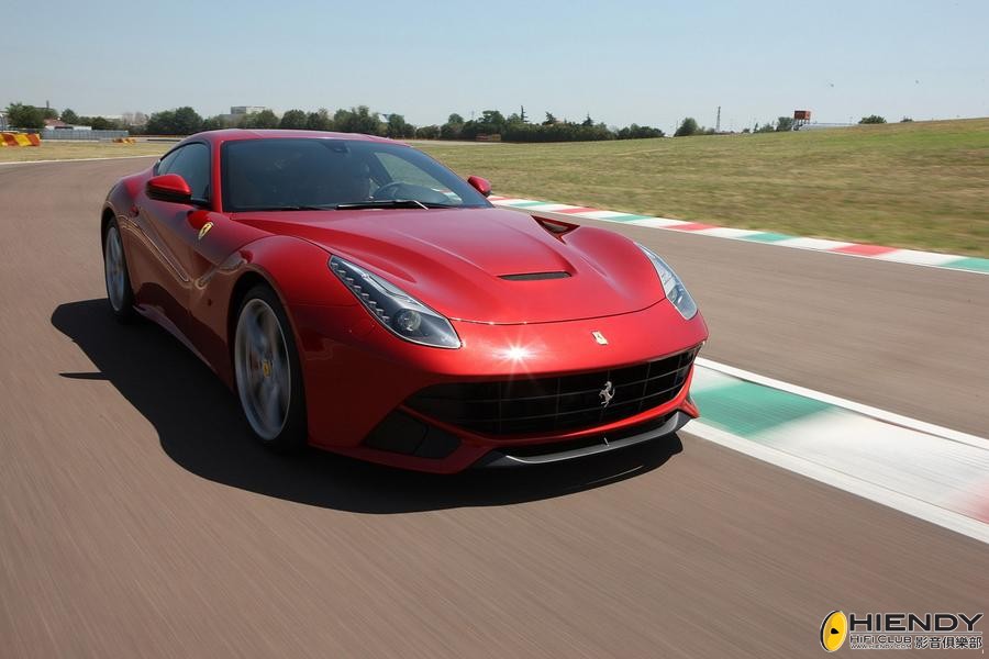 ferrari-f12berlinetta-72.jpg
