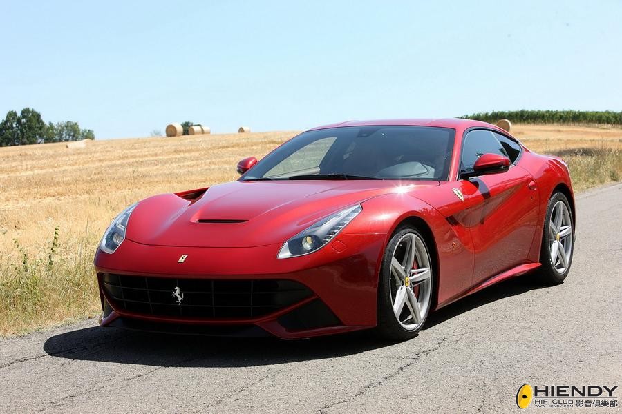 ferrari-f12berlinetta-82.jpg