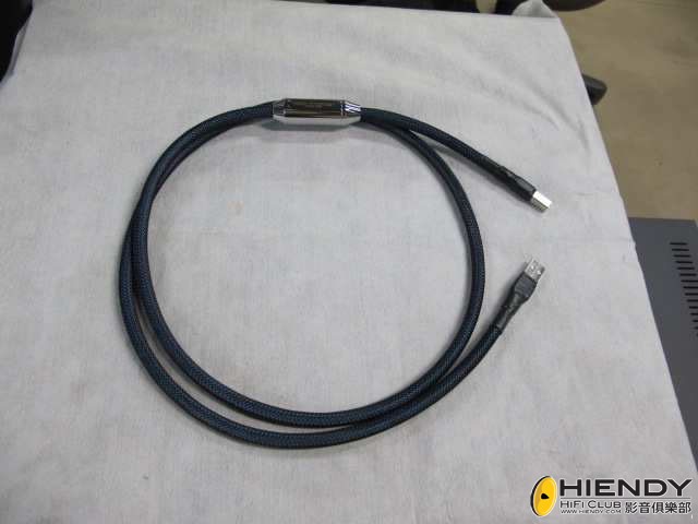 harman_ClassicAnniversaryUSB_big.jpg