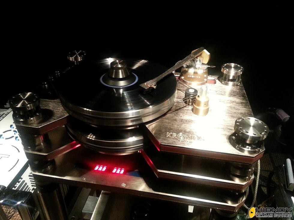 turntable pic 3