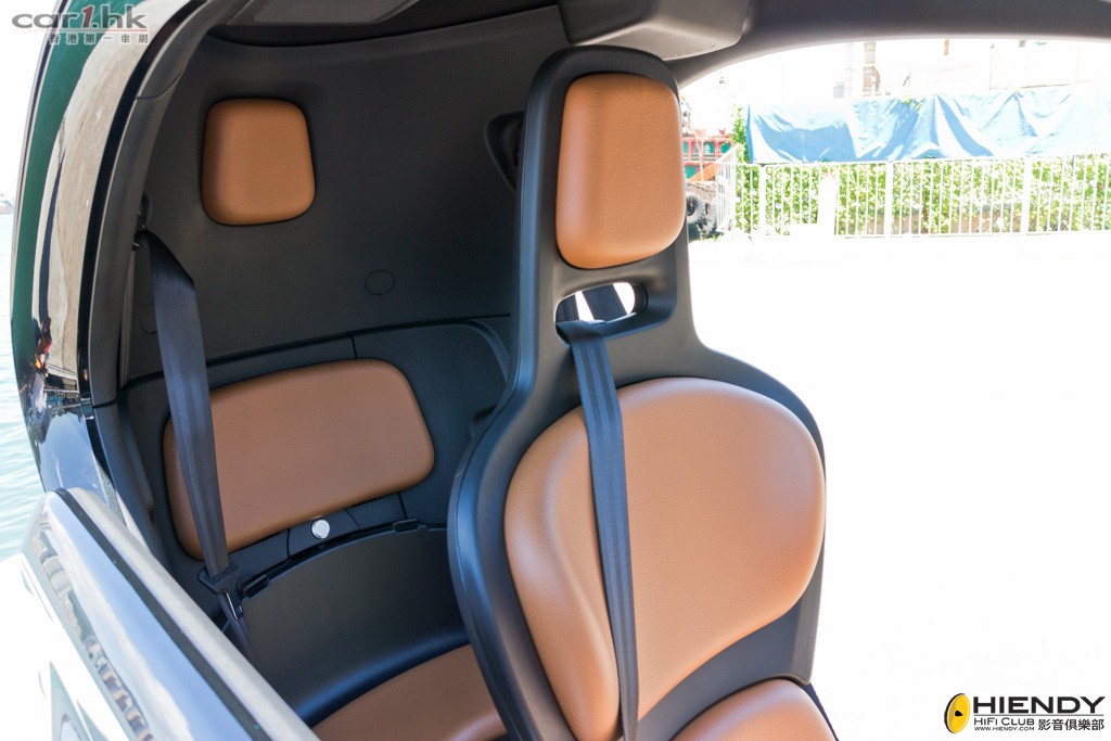 2013_Renault_Twizy_02.jpg