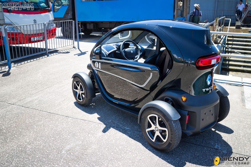 2013_Renault_Twizy_04.jpg