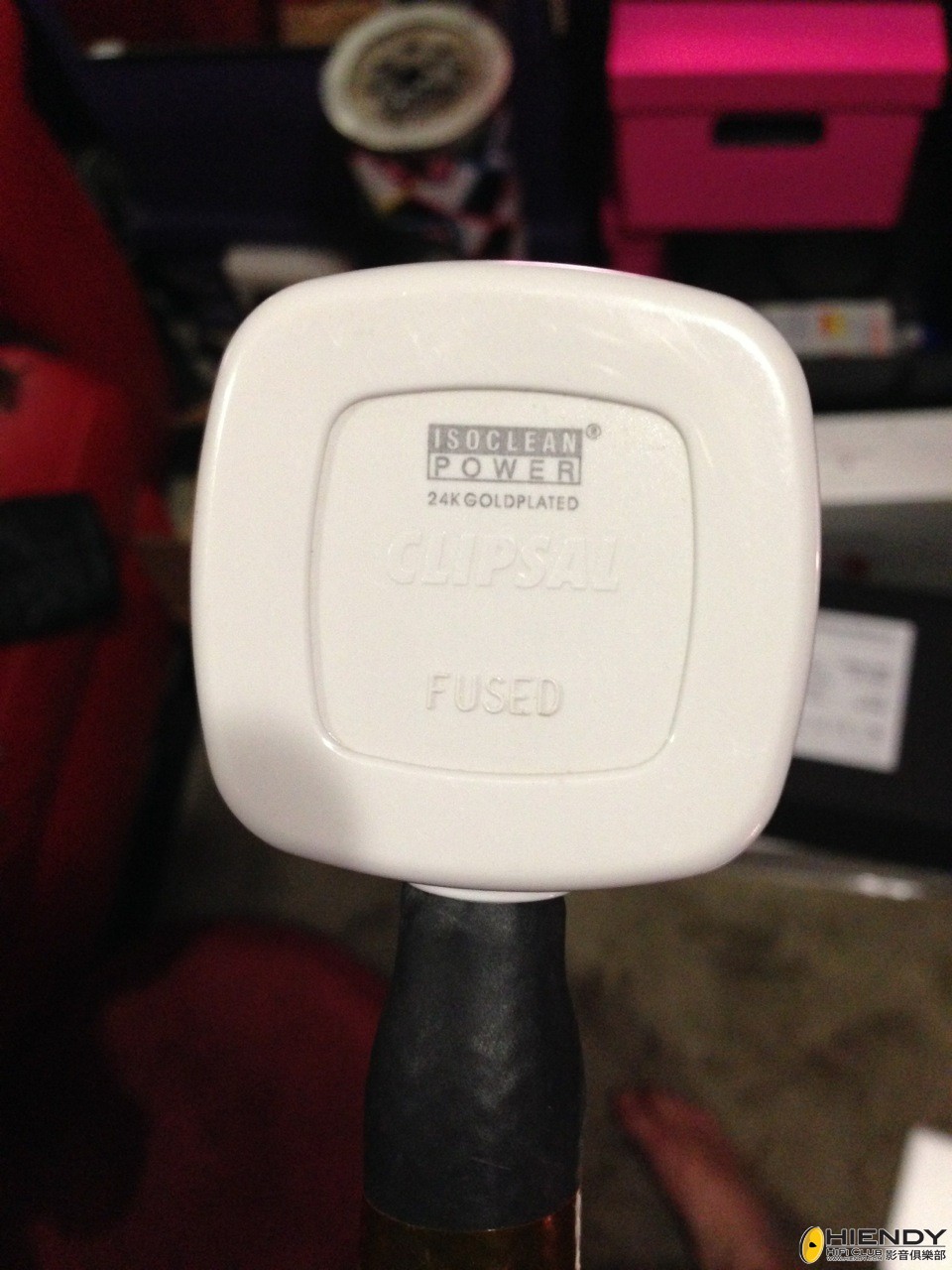 Isoclean Focus 6條分別比2部Parasound A23 , 兩部JL Audio F113和Integra Research供電同VDH拖板 , 貪其6m ...