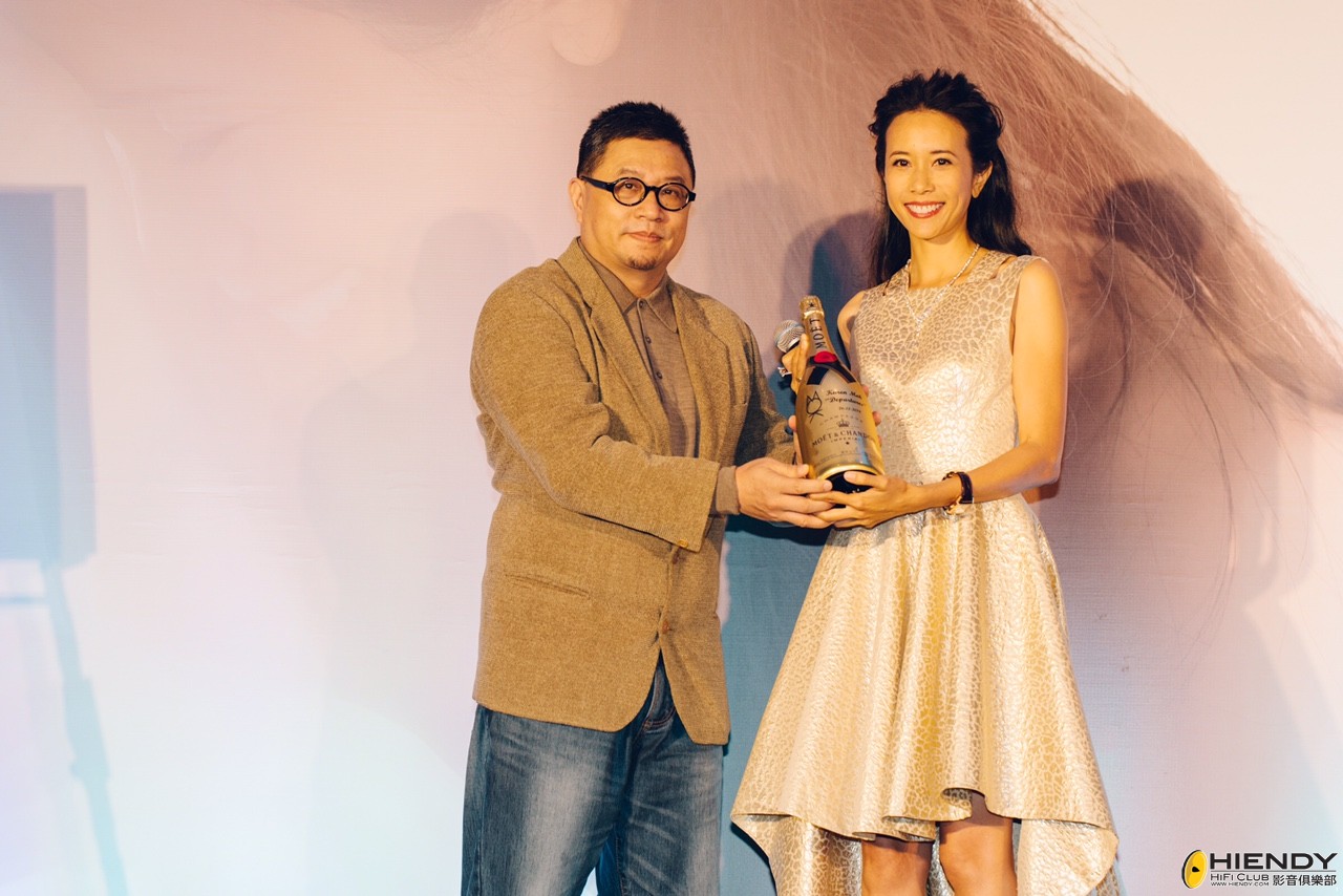 2014_12_25_KarenMok_NewAlbum_Selected_2400_009.jpg