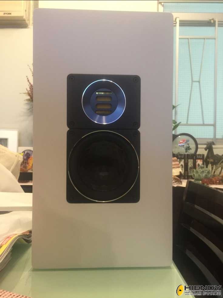 elac.4.JPG