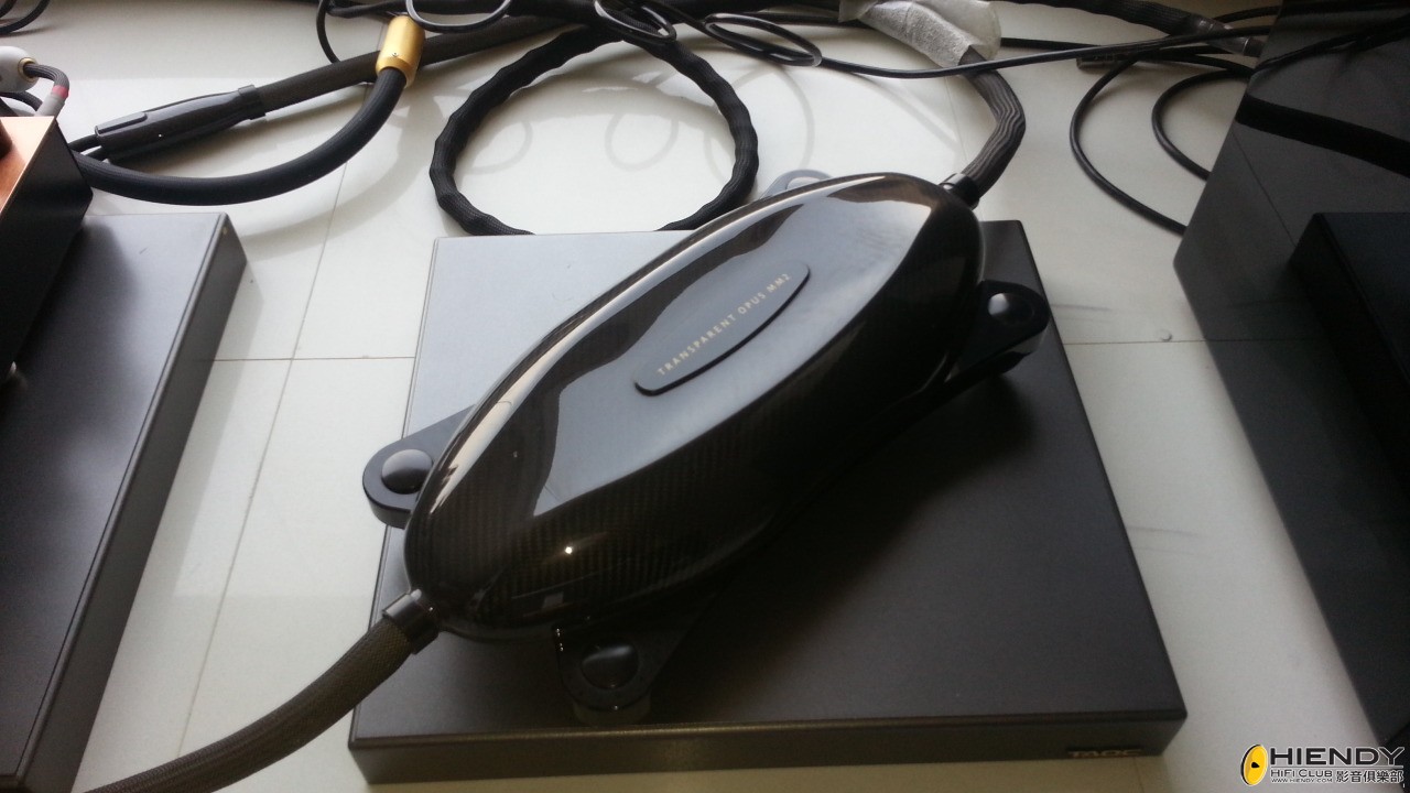 transparent spk cable.jpg