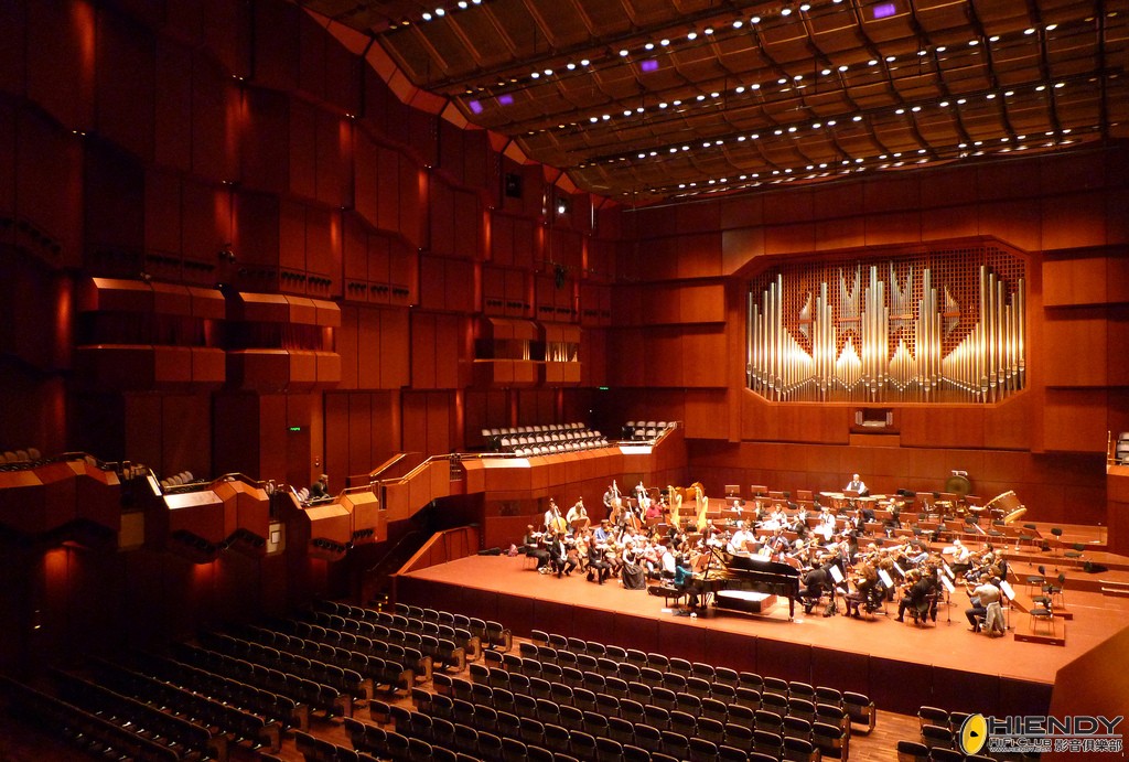 Rehearsing at Gross Saal.jpg