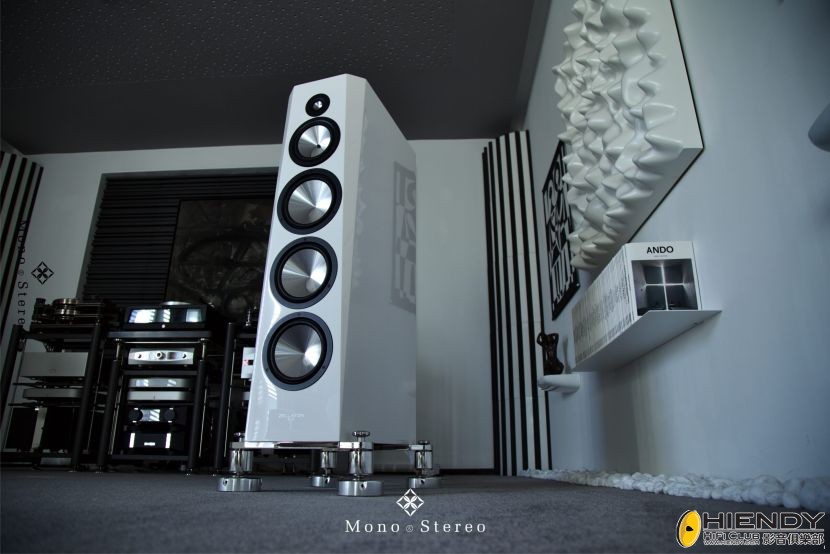 Carbide_Audio_Diamond_Footers_review_matej_isak_mono_and_stereo_2023_high_end_au.jpg