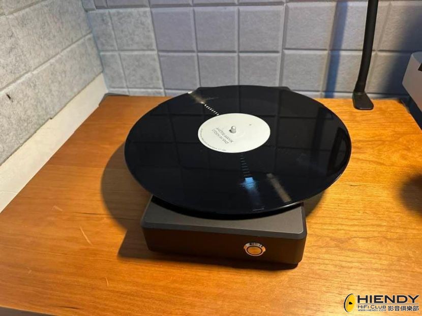VINYL.jpg