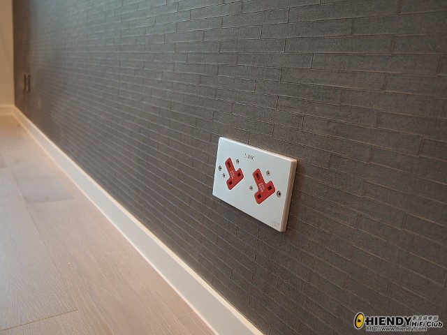 Sitting Room 4.JPG