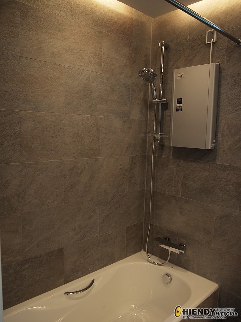 Toilet.JPG