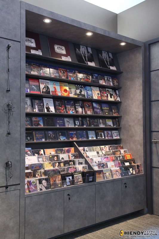 KEF Store Cubus (1).jpg
