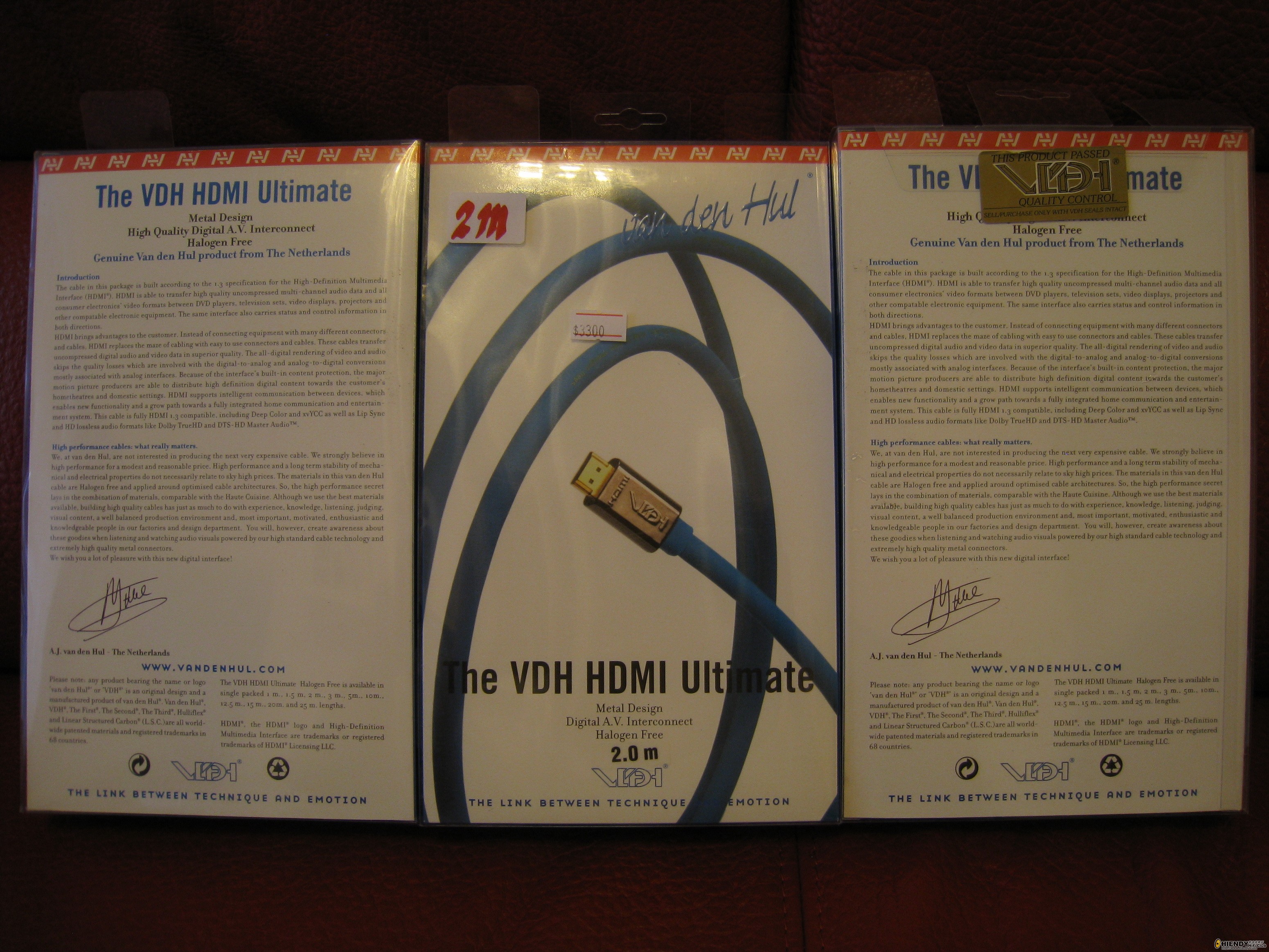 Van Den Hul 2M HDMI.jpg