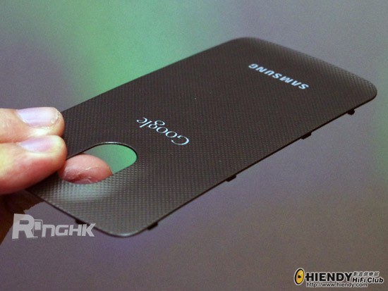 20111019_samsung_galaxy_nexus_handson_04.jpg