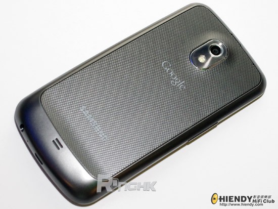 20111019_samsung_galaxy_nexus_handson_02.jpg